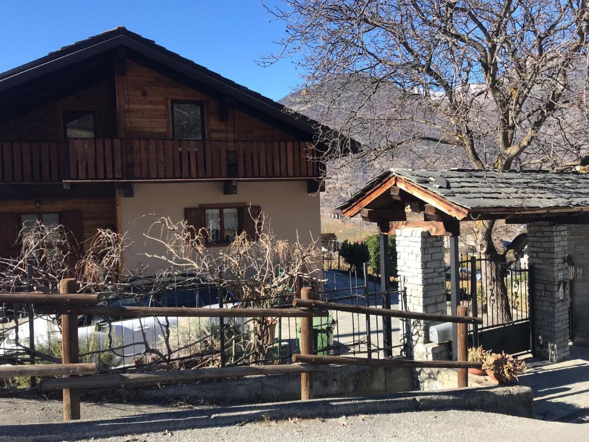 A Casa Da Elide Hotel Aymavilles Buitenkant foto