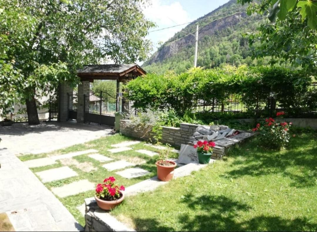 A Casa Da Elide Hotel Aymavilles Buitenkant foto